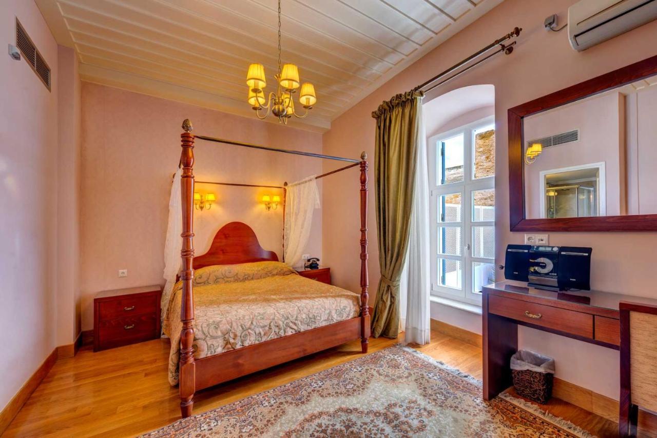 Apollonion Palace Ermoupoli Dış mekan fotoğraf